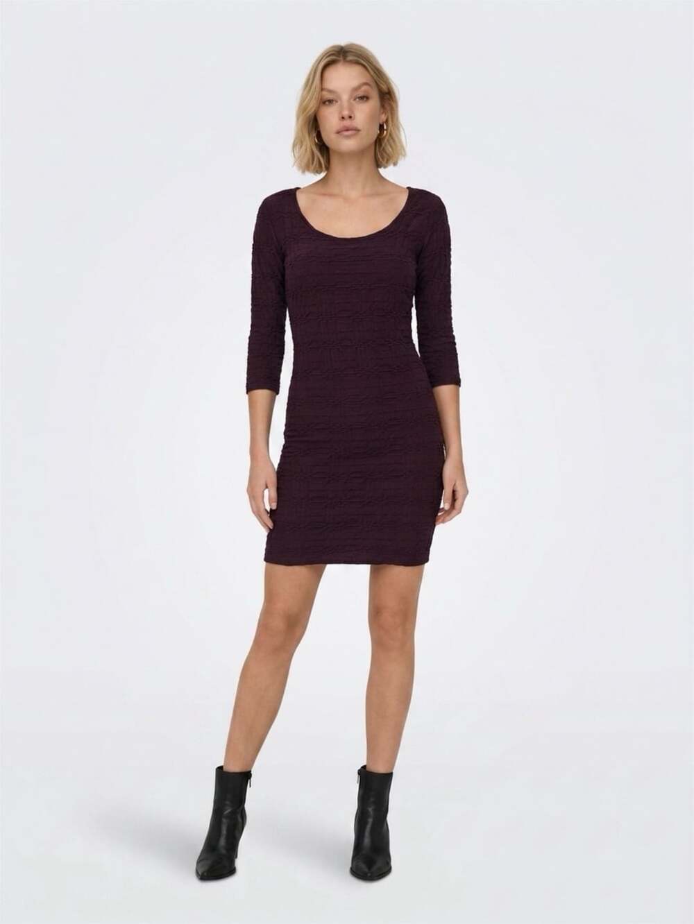 Max Studio Textured Knit Scoop Neck 3/4 Sleeve Bodycon Mini Dress Eggplant